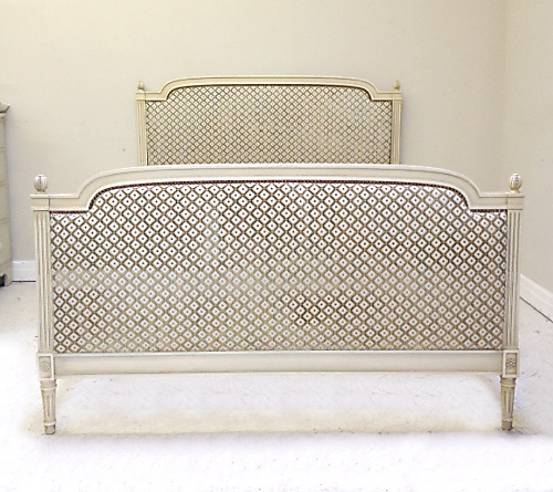 VINTAGE FRENCH LOUIS XVI STYLE BED